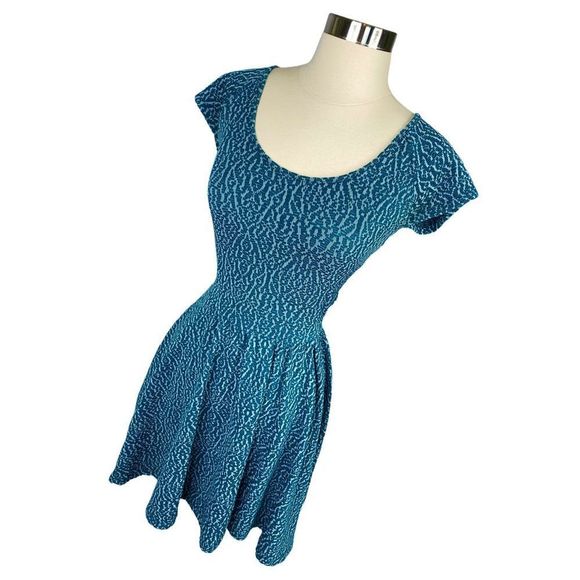 Urban Outfitters | Sparkle & Fade Turquoise Cut-Out Fit & Flare Dress - Sz Small - Picture 2 of 4